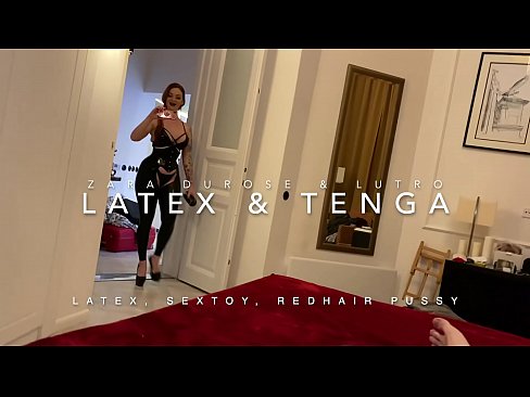 ❤️ Kakak tiri berambut merah dalam kostum lateks disetubuhi oleh abang tiri ❤️❌ Video persetan  pada kami ❌❤
